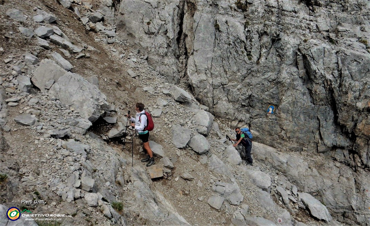 93 Sguardo all'indietro.jpg